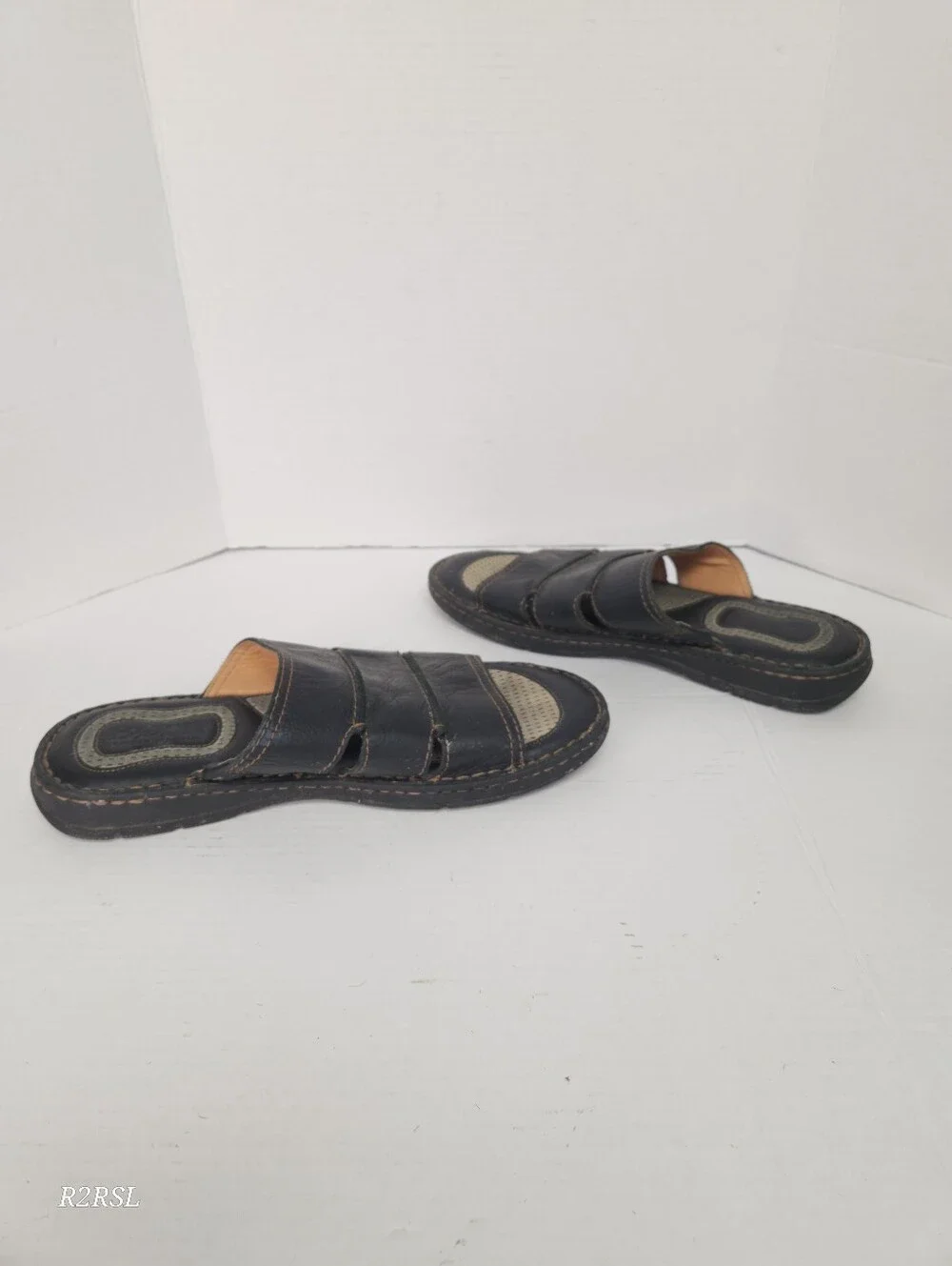 Börn Black Leather Triple-Strap Cutout Slide Sandals Mens 13M  Dadcore